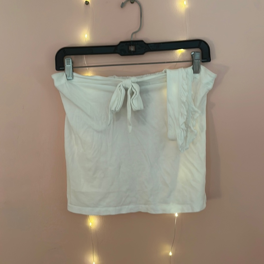 White tank top with cute bow - Picture 3 of 4